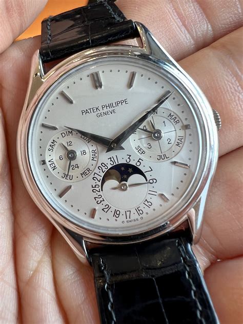 vintage patek philippe perpetual calender|Patek Philippe perpetual calendar price.